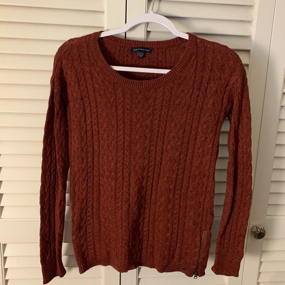 American eagle sweater